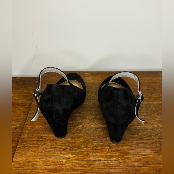 Black Wedge Mary Jane Shoes, 6.5 - Picture 3 of 6